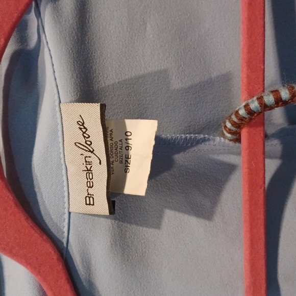 Vintage Powder Blue business / pageant suit, 9/10, fits like 8 - Picture 4 of 9